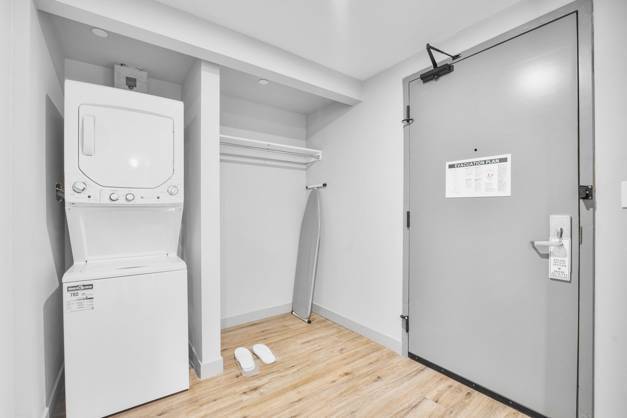 pearson hotel | hotels close to pearson airport | hotels near yyz